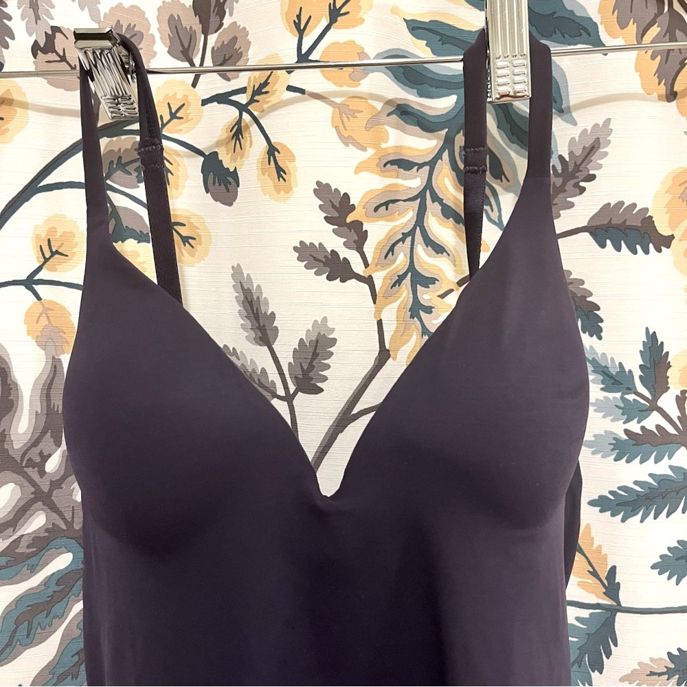 Body by Victoria Ipex bra tank 34B